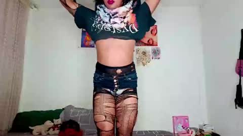 Snapshot of angelsdustxxx chatting on 02-10-25, 09:36 online show from 02-10-25, 09:36