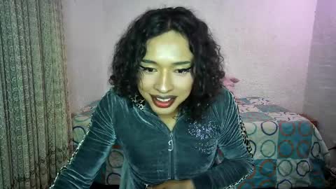 Snapshot of angelsdustxxx chatting on 03-29-26, 04:56 online show from 03-29-26, 04:56