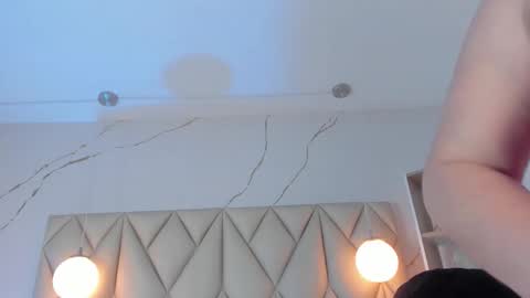 ANGIE online show from 11-28-25, 02:31