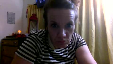 angelvanderpool71 online show from 02-19-26, 03:57