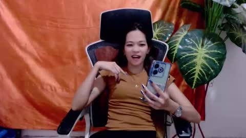 Snapshot of angelyn_slim chatting on 06-04-26, 12:16 angelyn_slim online show from 06-04-26, 12:16