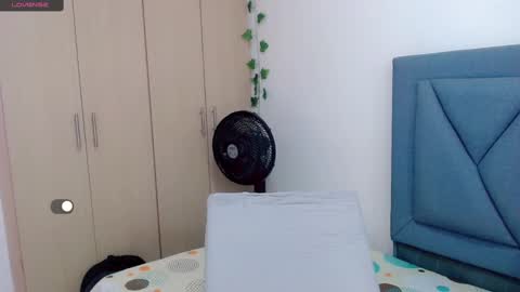 Angie online show from 03-12-25, 04:46