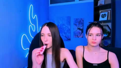 Snapshot of angie_foxy chatting on 07-02-26, 07:20 Angle online show from 07-02-26, 07:20