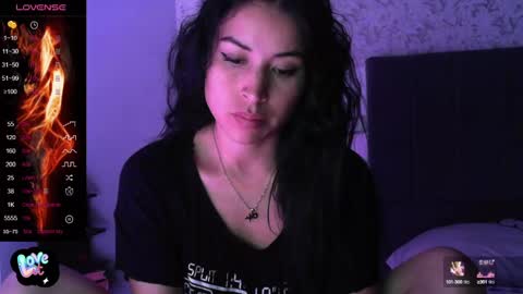 Snapshot of angiebaxter chatting on 12-06-24, 12:45 Angiebaxt online show from 12-06-24, 12:45