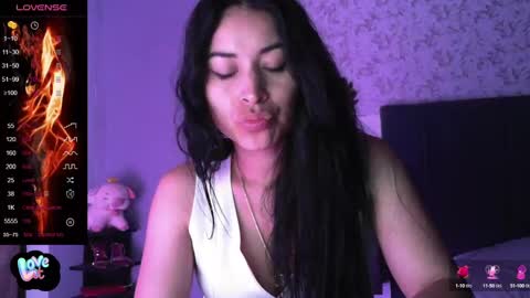 Snapshot of angiebaxter chatting on 12-27-24, 02:04 Angiebaxt online show from 12-27-24, 02:04