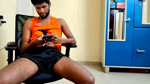 Snapshot of angryagent198 chatting on 02-18-26, 06:37 Tutu22 online show from 02-18-26, 06:37