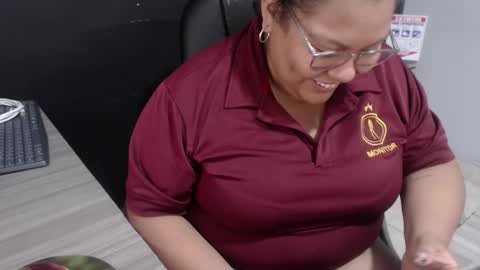 Snapshot of angy_ro12 chatting on 02-24-26, 08:29 angy online show from 02-24-26, 08:29