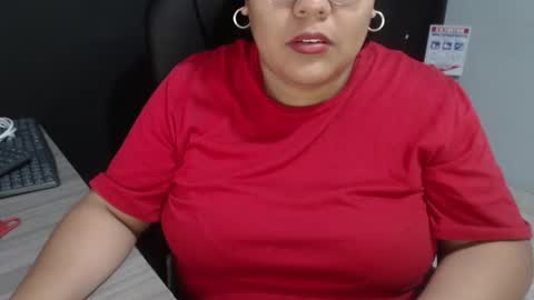 Snapshot of angy_ro12 chatting on 03-01-26, 12:18 angy online show from 03-01-26, 12:18