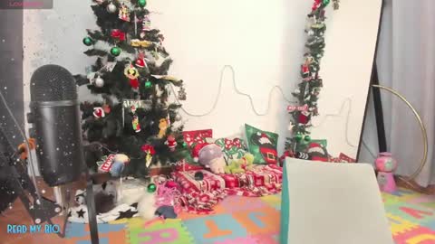 Anhala Rivera online show from 12-15-24, 06:07