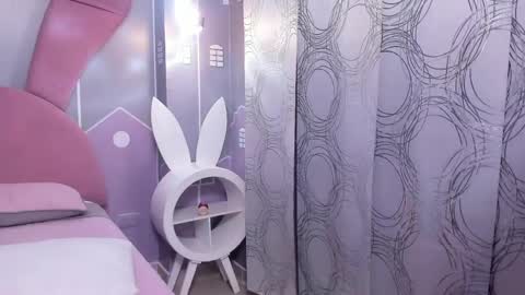 Anie online show from 04-11-26, 11:09