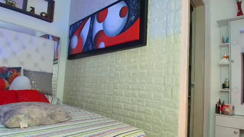 laura  online show from 02-21-25, 04:51