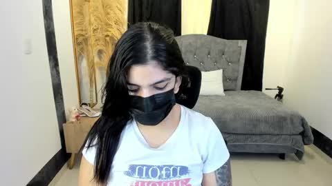 Anissa online show from 02-05-26, 01:38