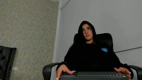 Snapshot of anika_h chatting on 06-03-26, 02:33 anika_h online show from 06-03-26, 02:33