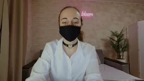 anikabloom online show from 02-04-25, 09:41