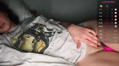 Snapshot of anise_rose chatting on 01-07-25, 09:46 Anise online show from 01-07-25, 09:46