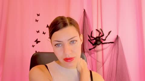 Anni online show from 11-19-25, 07:19