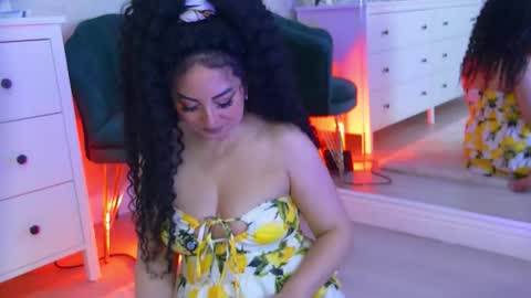 anissia teaser online show from 12-19-25, 06:09