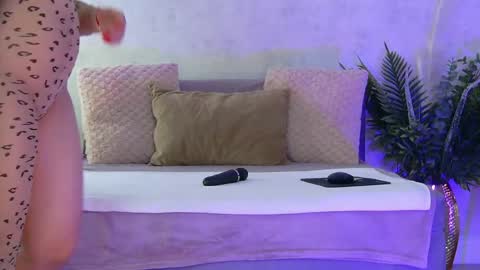 anissia teaser online show from 03-16-26, 07:56