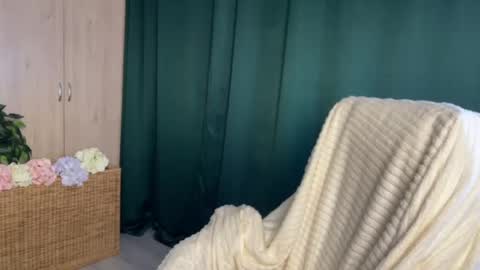 Snapshot of anita_blairr chatting on 05-21-26, 01:01 Anita online show from 05-21-26, 01:01