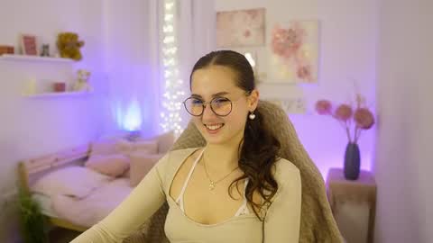 Anita Grey online show from 11-17-25, 07:52