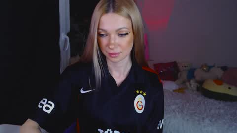 Snapshot of anita_moon_ chatting on 02-12-26, 08:26 anita_moon_ online show from 02-12-26, 08:26