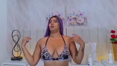 Dania Lpez online show from 07-29-26, 12:25
