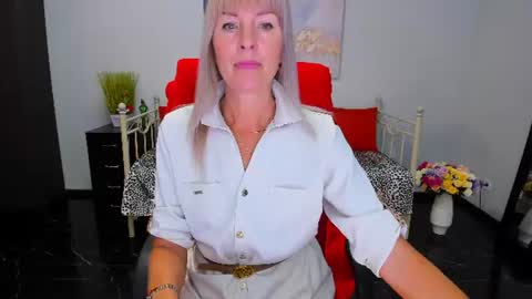 Snapshot of anita_tayson chatting on 06-25-26, 06:18 Anita online show from 06-25-26, 06:18
