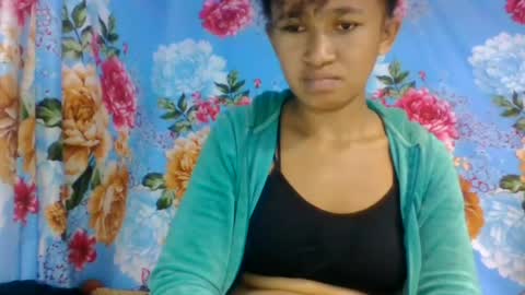 Snapshot of anitaazzh chatting on 06-12-26, 03:05 anitaazzh online show from 06-12-26, 03:05