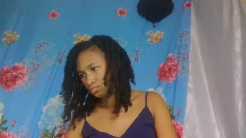 Snapshot of anitaazzh chatting on 06-29-26, 10:15 anitaazzh online show from 06-29-26, 10:15