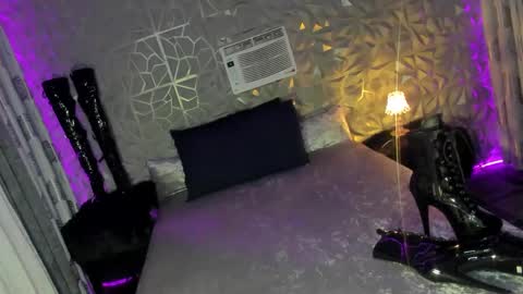 Miss Ann online show from 01-16-25, 10:44