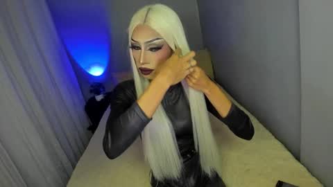 Miss Ann online show from 10-02-25, 01:01