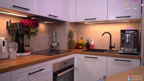 Im Anita thumb up me please its important online show from 11-22-25, 07:02