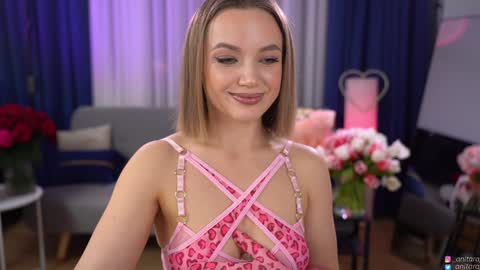 Im Anita thumb up me please its important online show from 03-09-26, 09:08