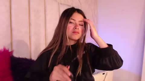 Snapshot of anittarouse chatting on 07-14-26, 03:40 Anitta Rouse online show from 07-14-26, 03:40