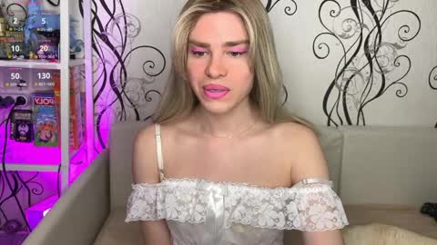 anjalin_sososok online show from 04-11-26, 04:17