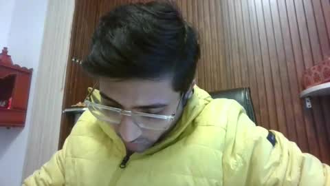 Snapshot of ankur1722 chatting on 01-10-26, 10:39 Slave looking for Mistress online show from 01-10-26, 10:39