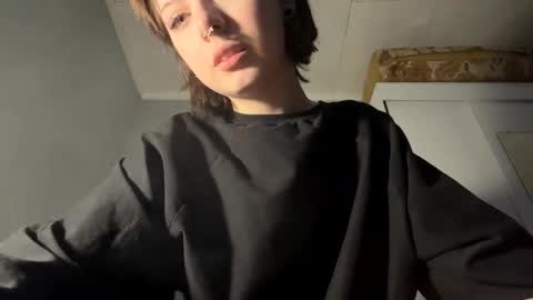 AnmiXHot online show from 10-29-25, 03:42