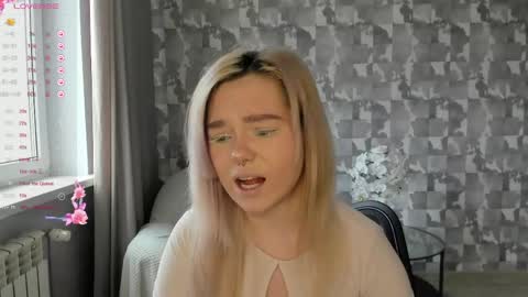 Snapshot of anna_aaaa chatting on 04-18-26, 07:56 Anna online show from 04-18-26, 07:56