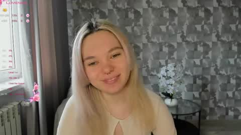 Snapshot of anna_aaaa chatting on 04-19-26, 07:07 Anna online show from 04-19-26, 07:07