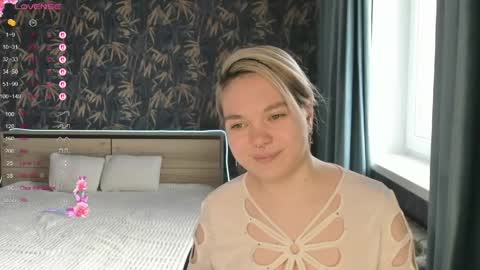 Snapshot of anna_aaaa chatting on 04-25-26, 01:41 Anna online show from 04-25-26, 01:41