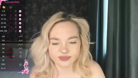 Snapshot of anna_aaaa chatting on 04-27-26, 03:10 Anna online show from 04-27-26, 03:10