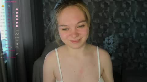 Snapshot of anna_aaaa chatting on 05-18-26, 02:12 Anna online show from 05-18-26, 02:12