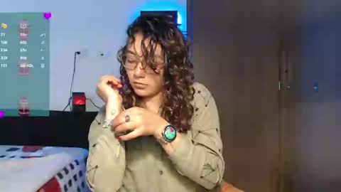 Snapshot of anna_dlove_cam chatting on 12-12-24, 03:37 Anna online show from 12-12-24, 03:37