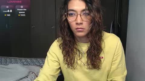 Snapshot of anna_dlove_cam chatting on 10-08-25, 03:20 Anna online show from 10-08-25, 03:20