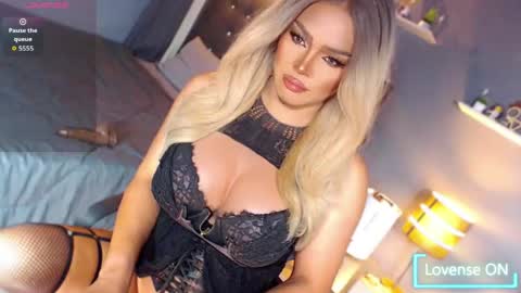 Miss Anna online show from 04-22-26, 10:11