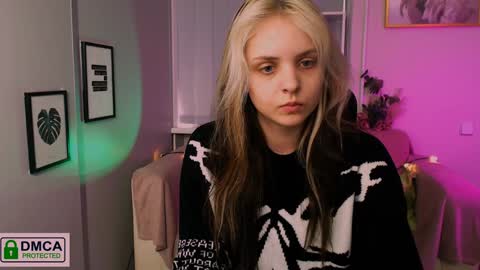 Snapshot of anna_sunshines chatting on 12-26-24, 10:37 Anna pvt is open online show from 12-26-24, 10:37