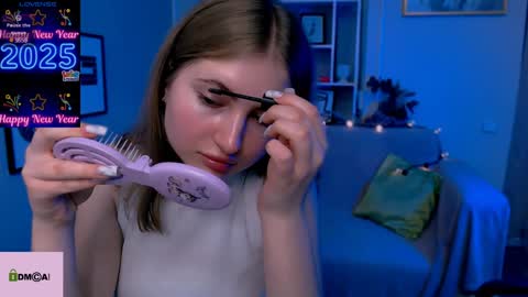 Snapshot of anna_sunshines chatting on 01-06-25, 01:41 Anna pvt is open online show from 01-06-25, 01:41