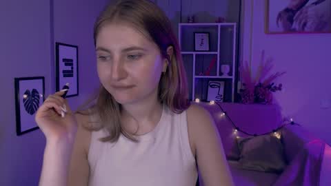 Snapshot of anna_sunshines chatting on 01-10-25, 08:26 Anna pvt is open online show from 01-10-25, 08:26