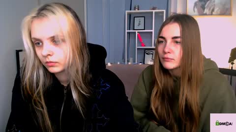 Snapshot of anna_sunshines chatting on 01-14-25, 10:27 Anna pvt is open online show from 01-14-25, 10:27