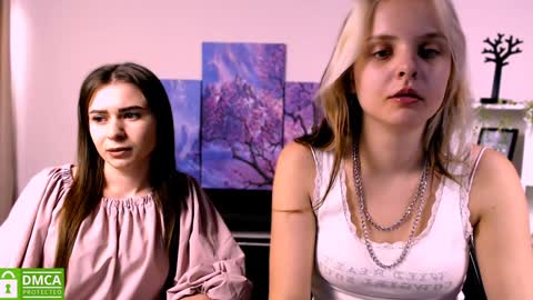 Snapshot of anna_sunshines chatting on 01-17-25, 11:06 Anna pvt is open online show from 01-17-25, 11:06